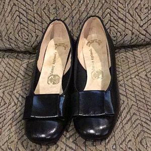 Johnny Appleseed Shoes